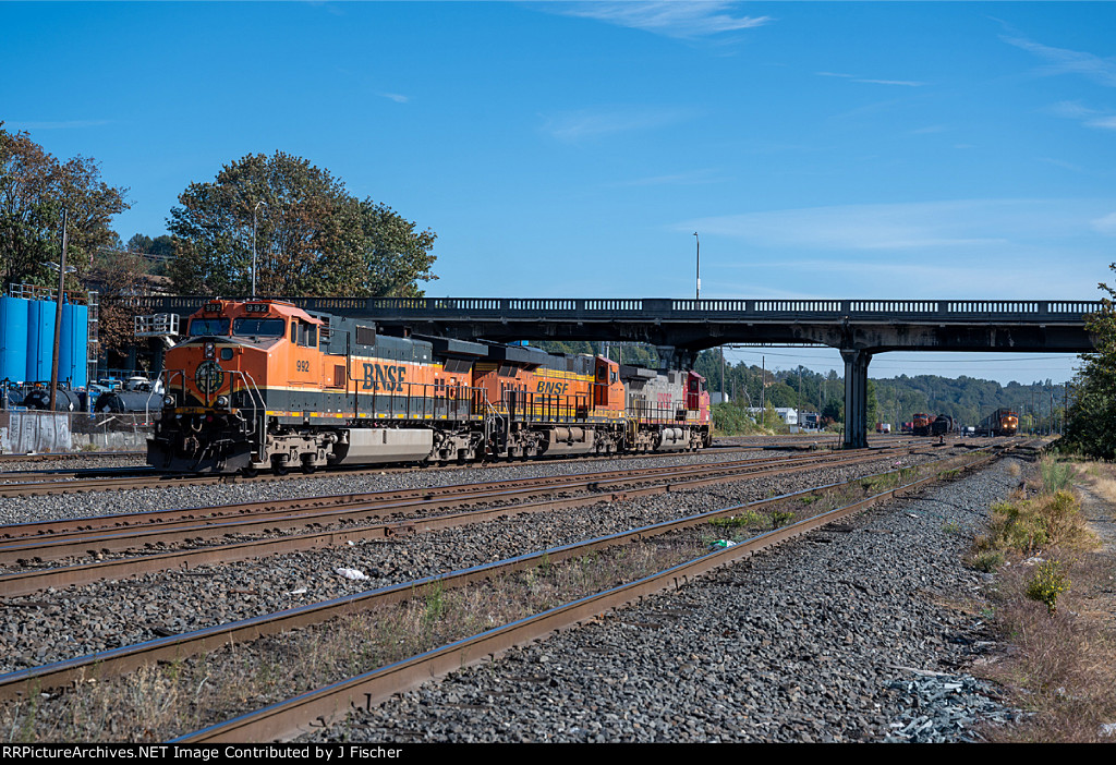 BNSF 992